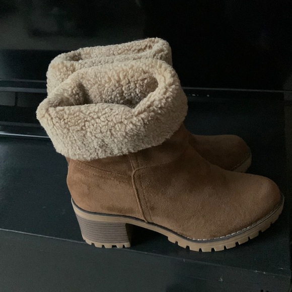 Corkys Shoes - Corky’s shearling top boots